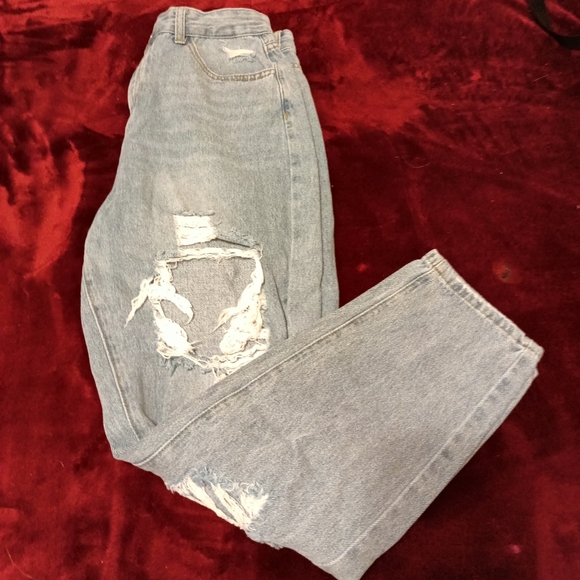 Shein Ripped Jeans - Picture 2 of 15